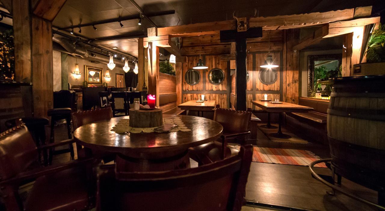Boutique Hotel Mustaparta Tornio Kültér fotó