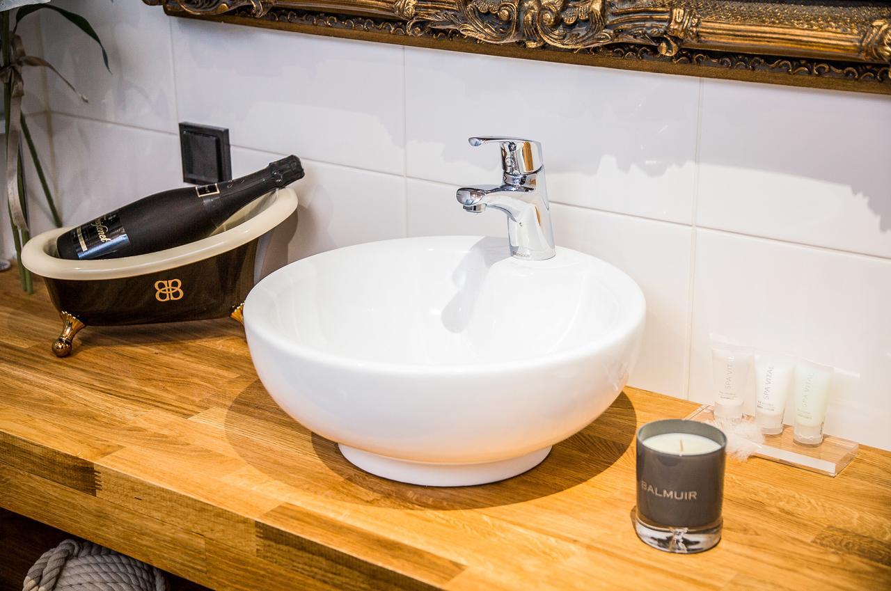 Boutique Hotel Mustaparta Tornio Kültér fotó